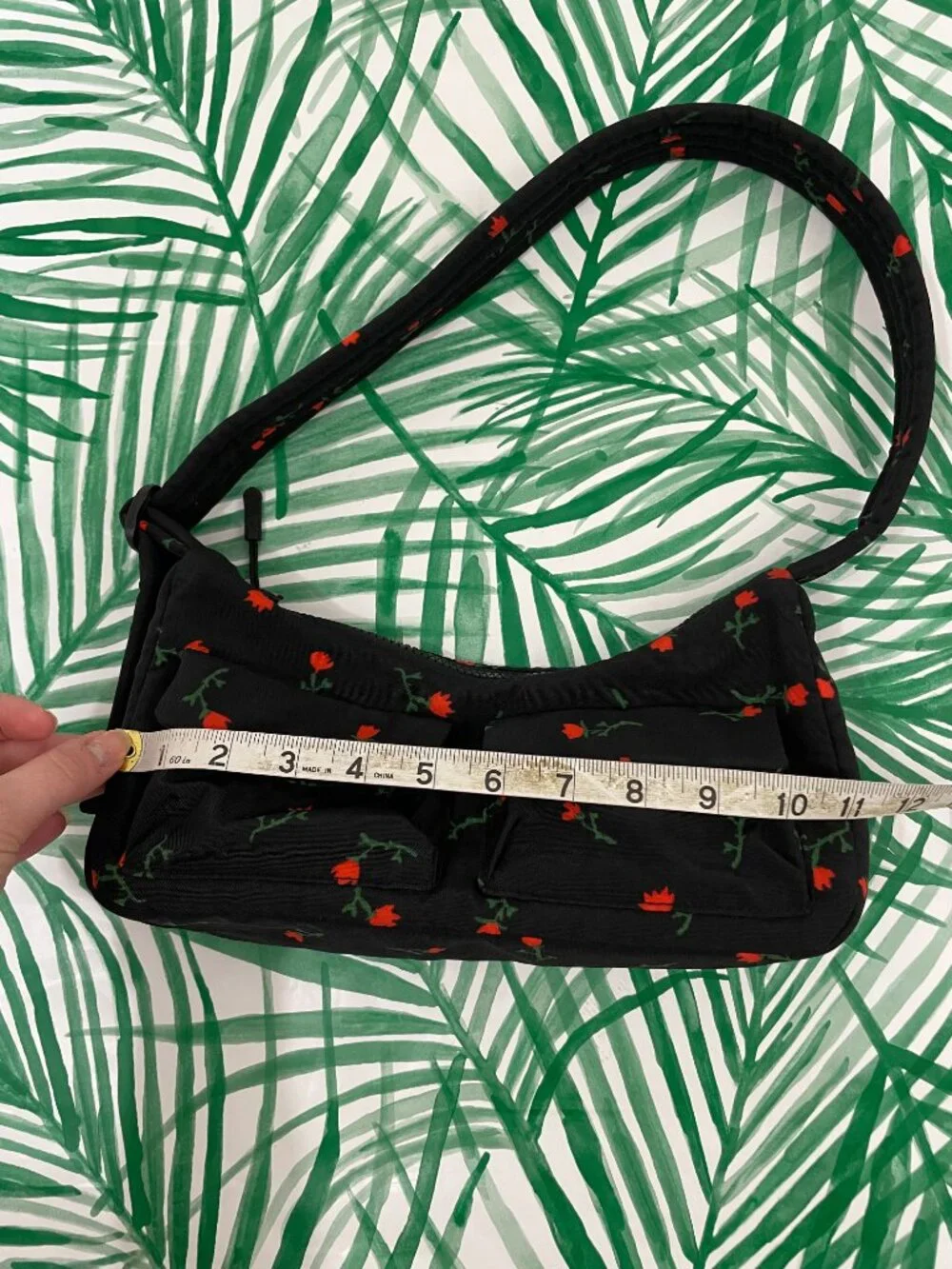 Baggu Cargo Shoulder Bag in Painted Wildflower Black